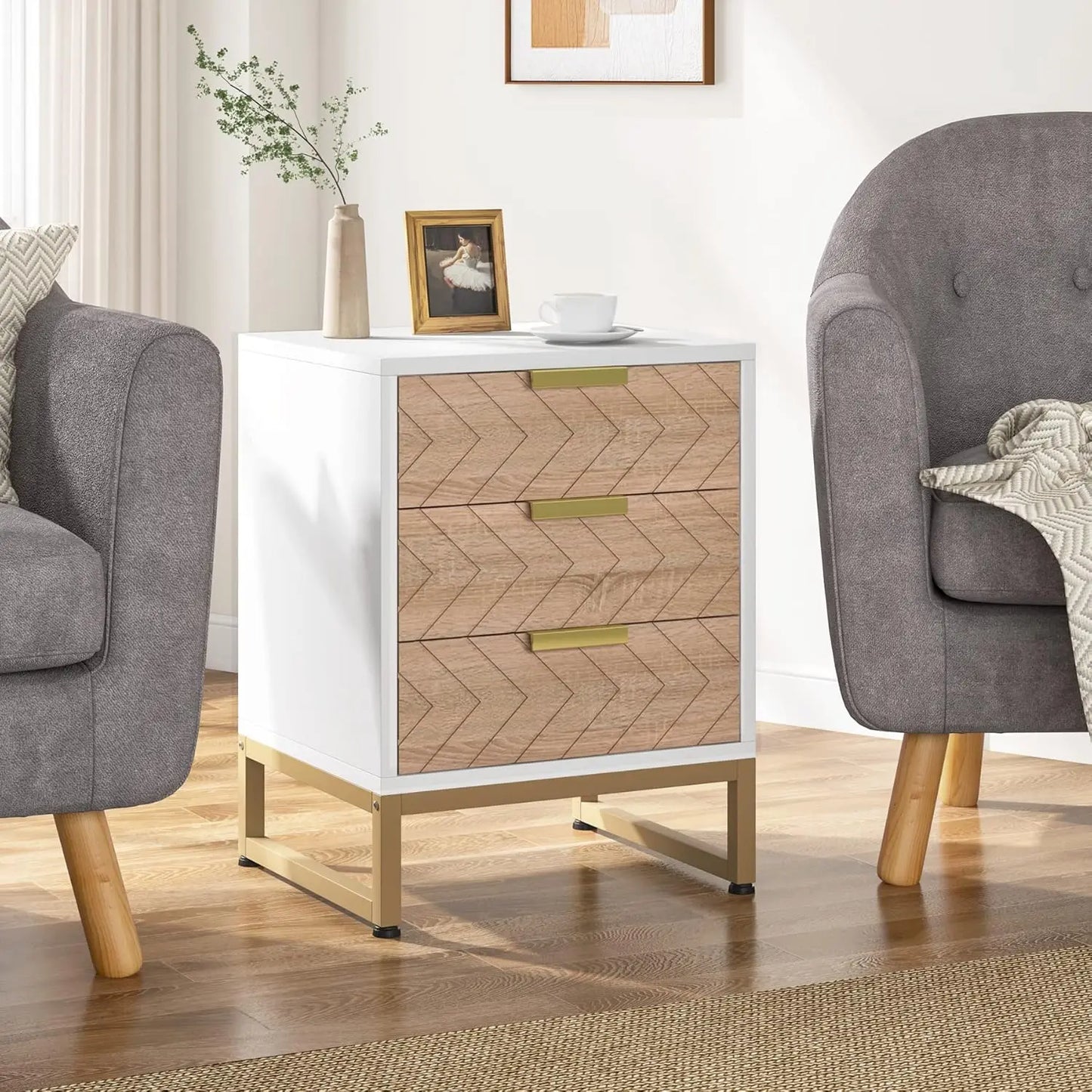 3 Drawers Nightstand/ Bedside Table