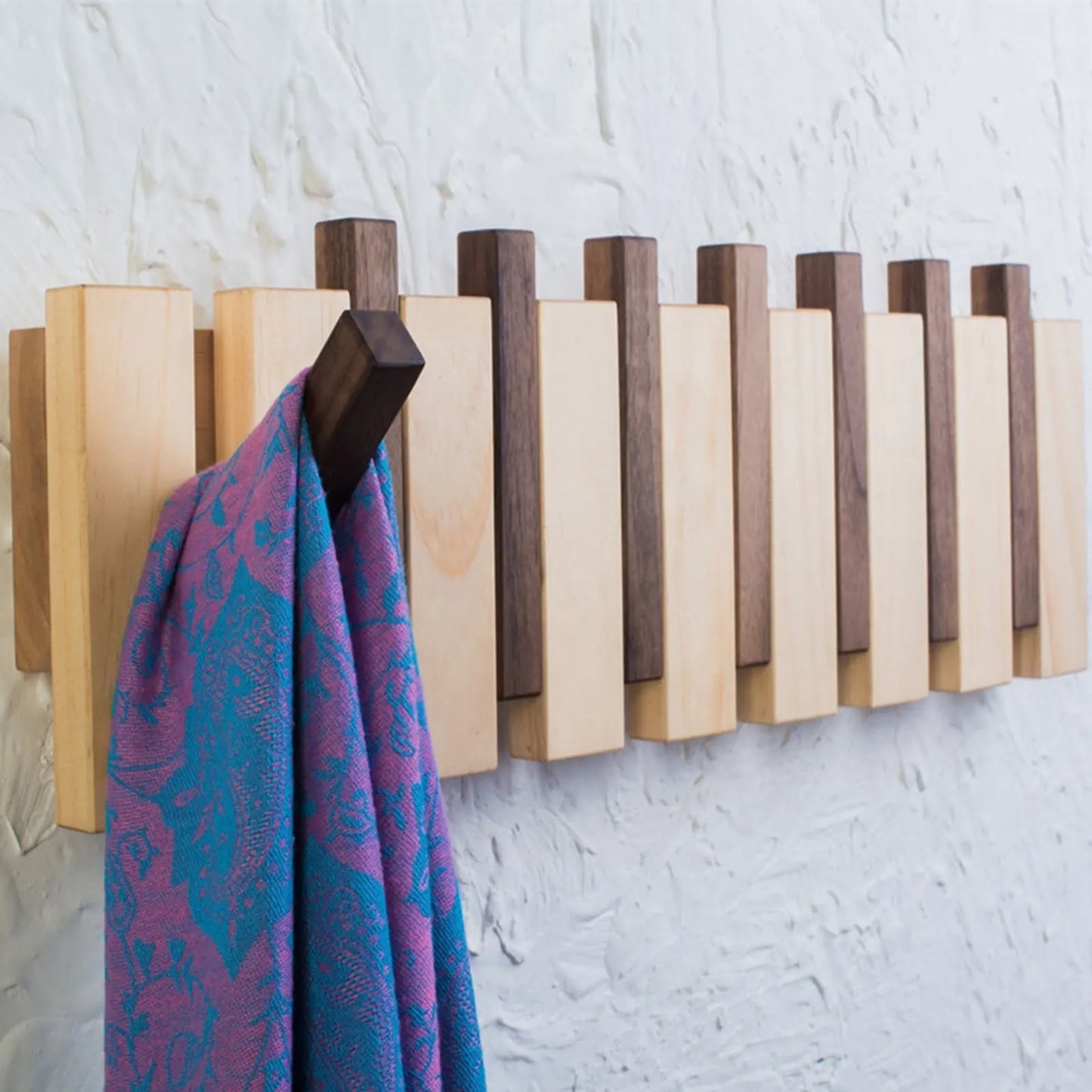8 Hooks Wooden Coat Hanger